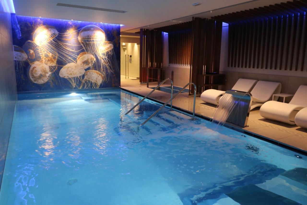 Majestic Beach Hotel & Wellness บิบิโอเน ภายนอก รูปภาพ
