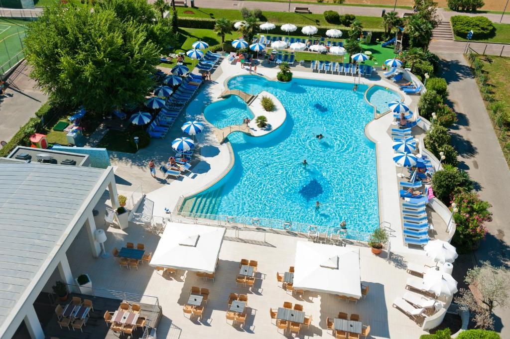 Majestic Beach Hotel & Wellness บิบิโอเน ภายนอก รูปภาพ