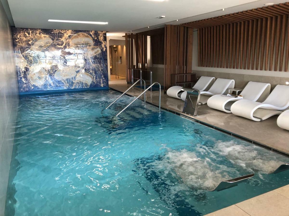Majestic Beach Hotel & Wellness บิบิโอเน ภายนอก รูปภาพ