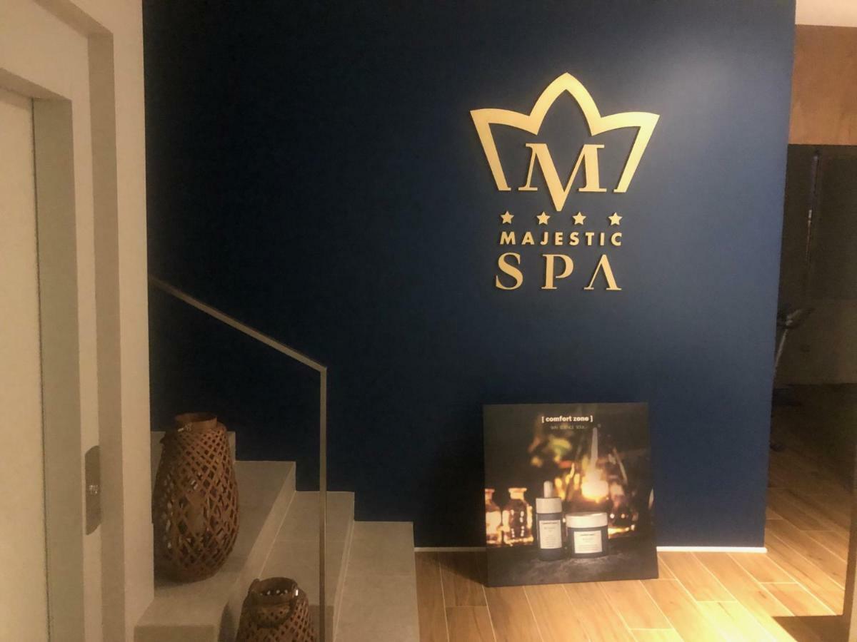 Majestic Beach Hotel & Wellness บิบิโอเน ภายนอก รูปภาพ