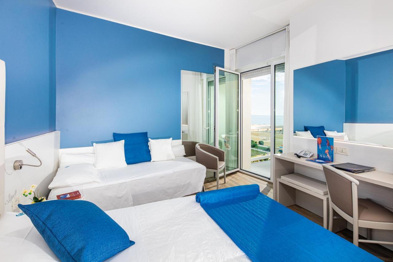Majestic Beach Hotel & Wellness บิบิโอเน ภายนอก รูปภาพ